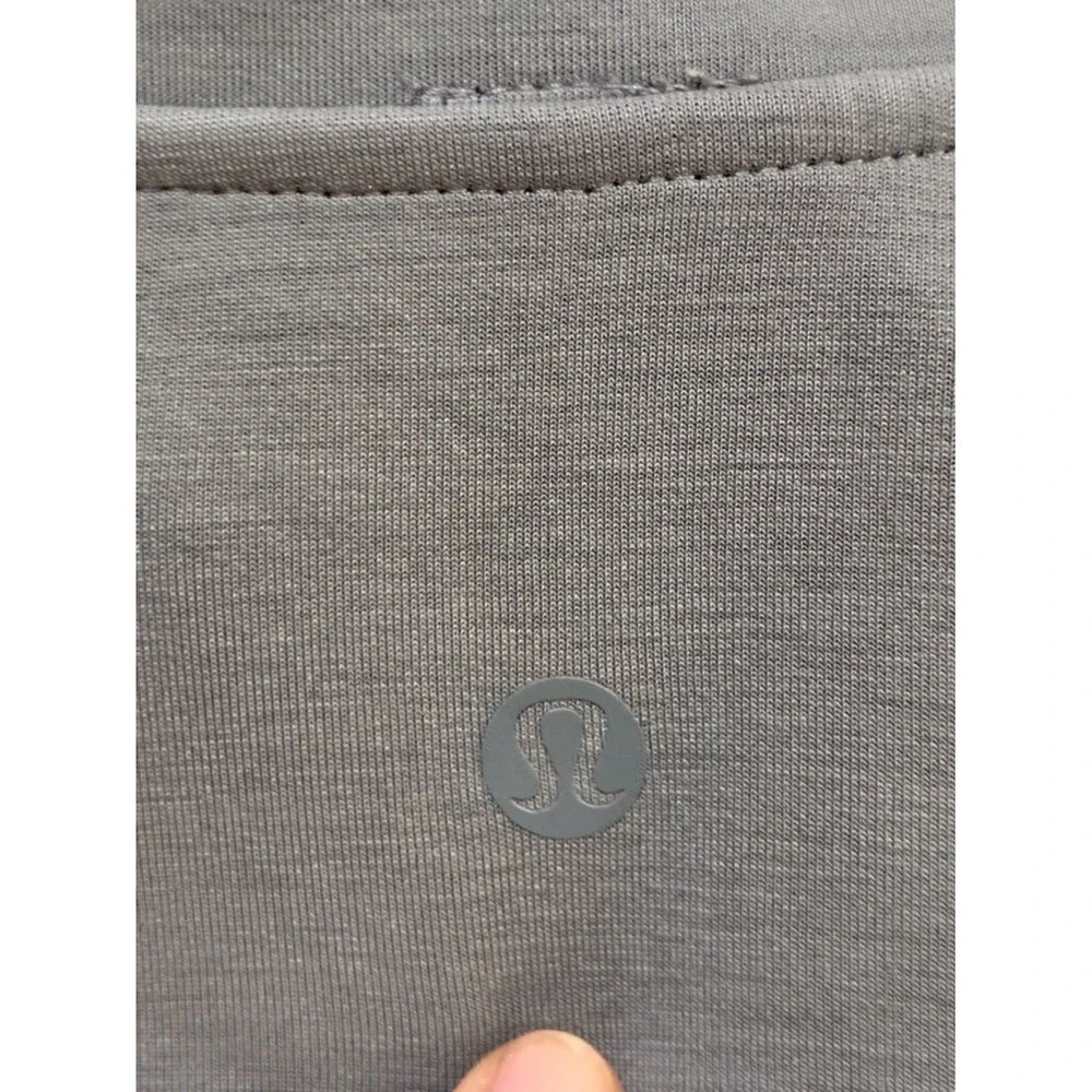 Lululemon Brushed Softstream Half Zip pullover top size 2 solar grey